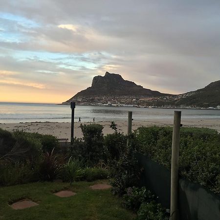 On The Beach Hout Bay Exteriör bild