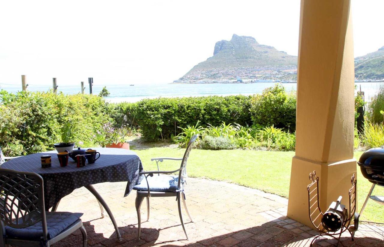 On The Beach Hout Bay Exteriör bild