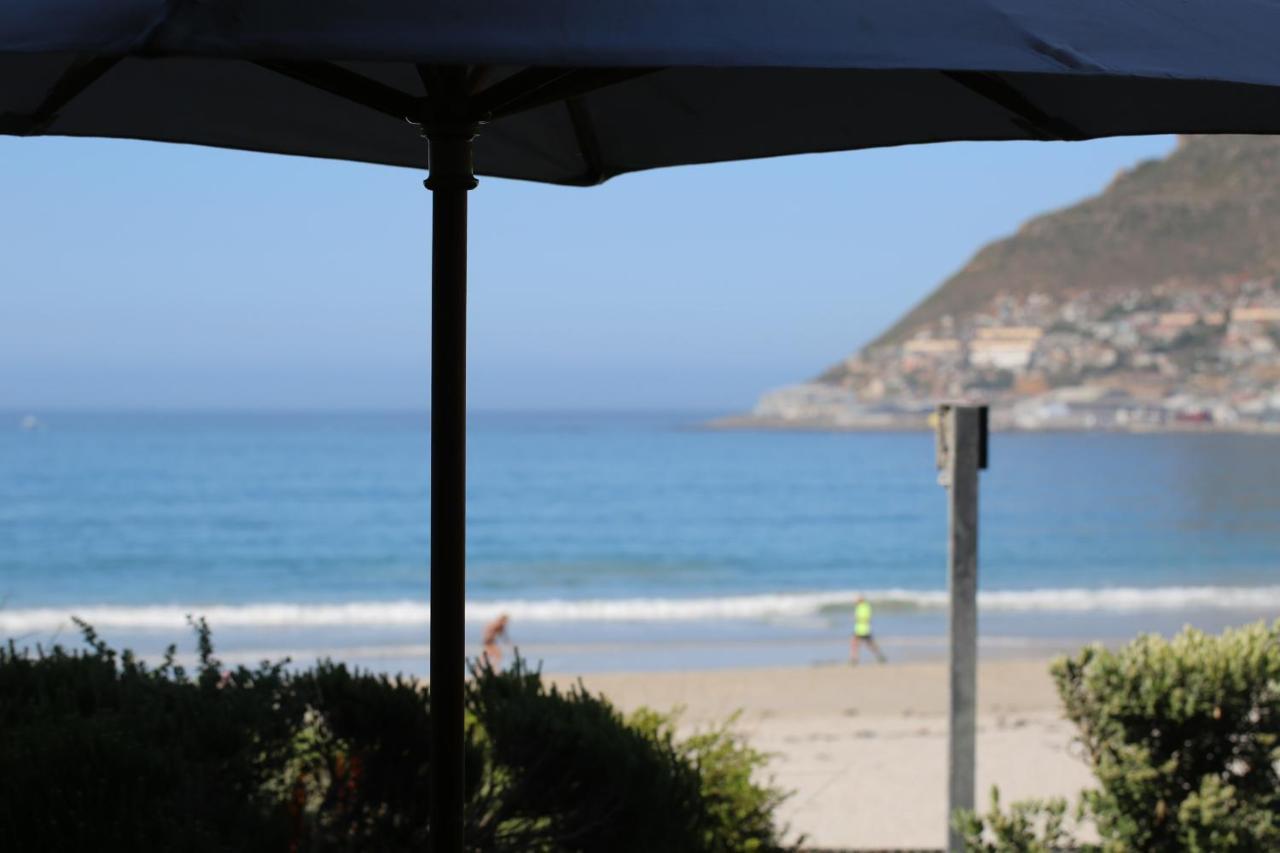 On The Beach Hout Bay Exteriör bild