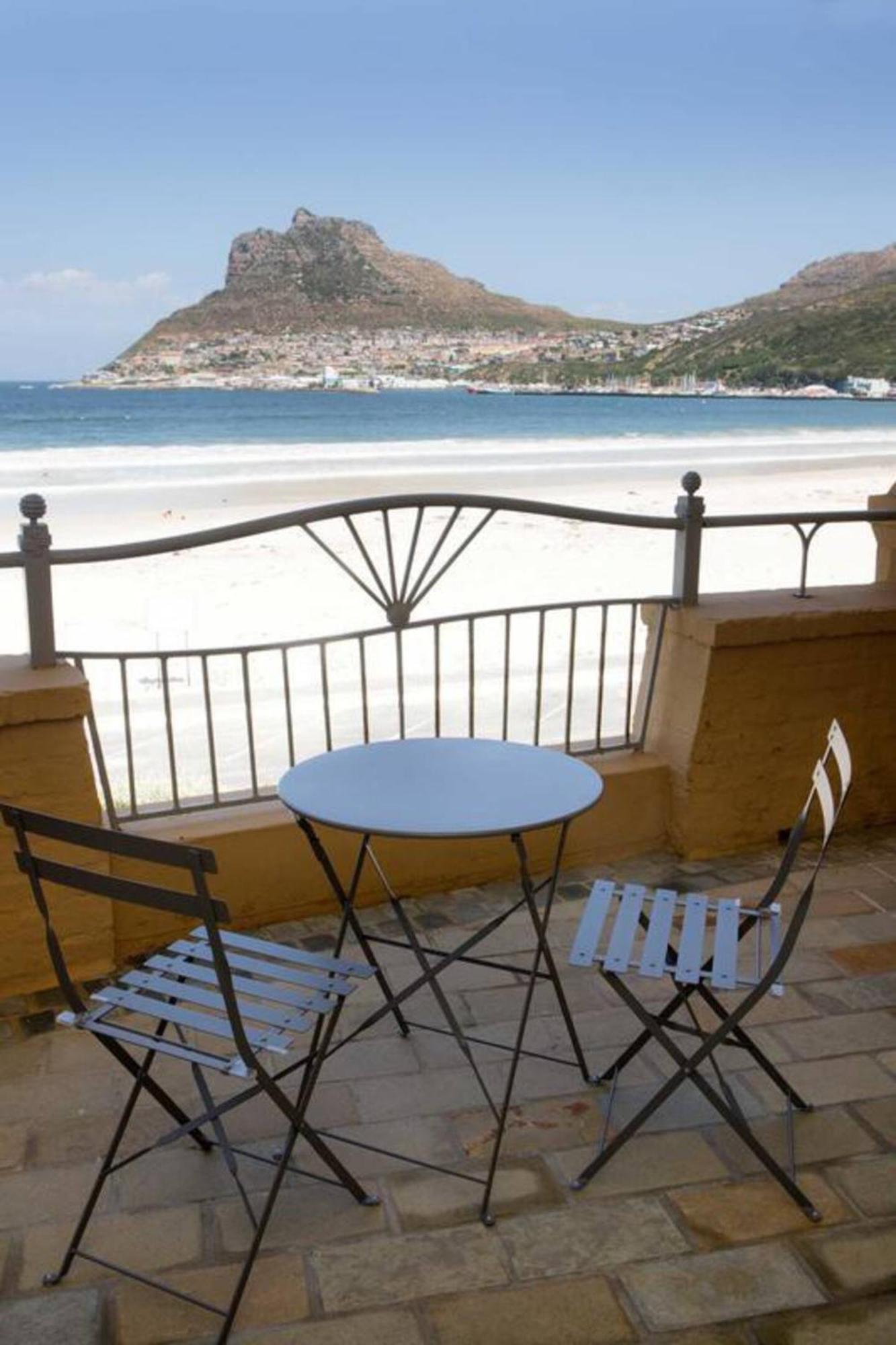 On The Beach Hout Bay Exteriör bild